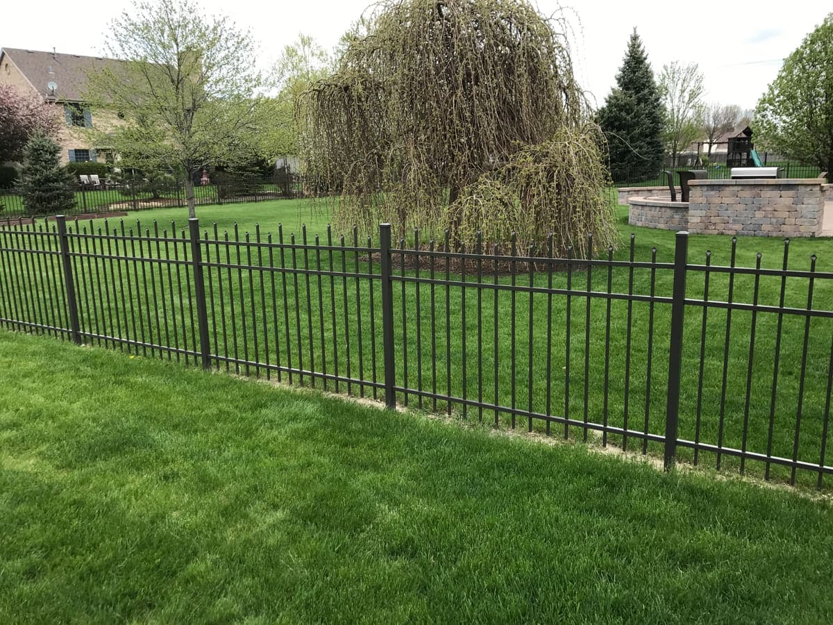 Aluminum fence installation