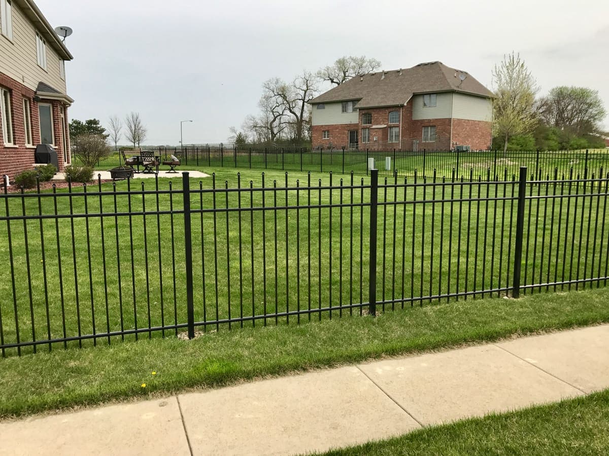 Aluminum fence installation